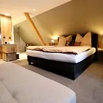Casa de Férias 24 *